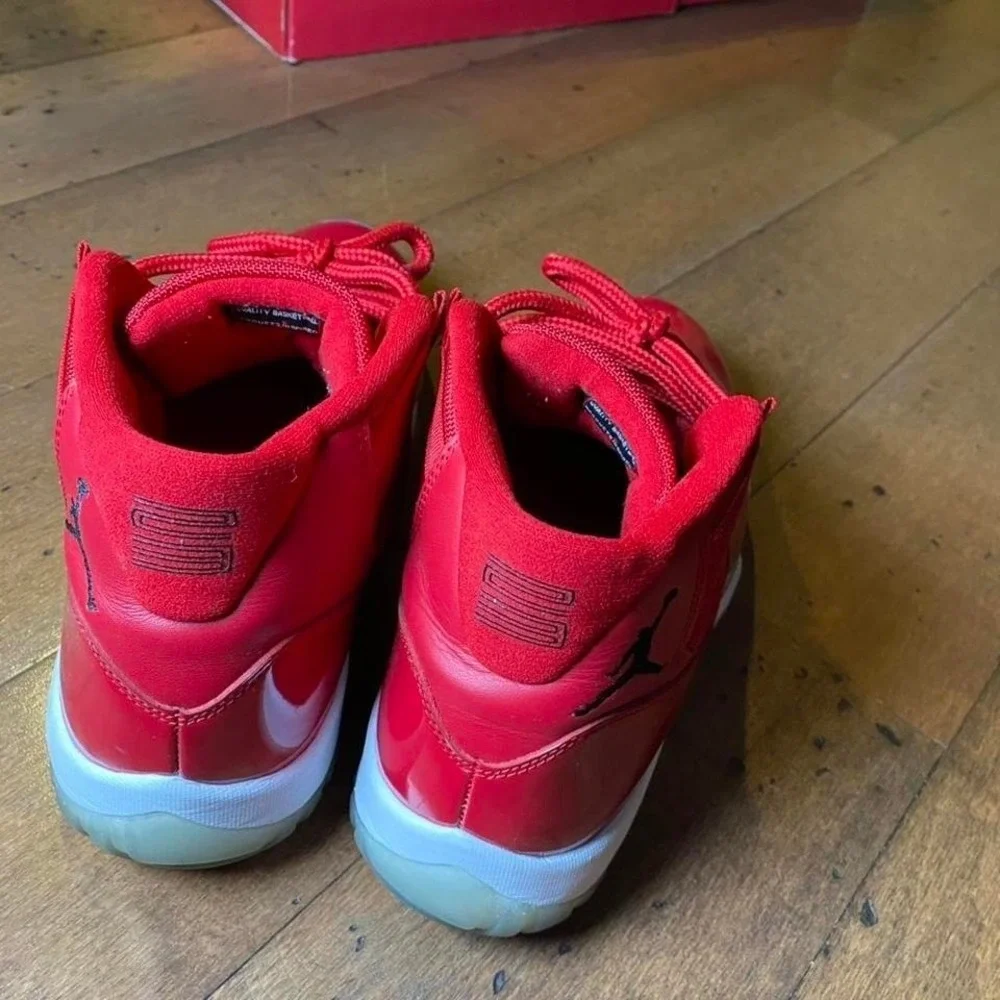 Air Jordan Retro 11 